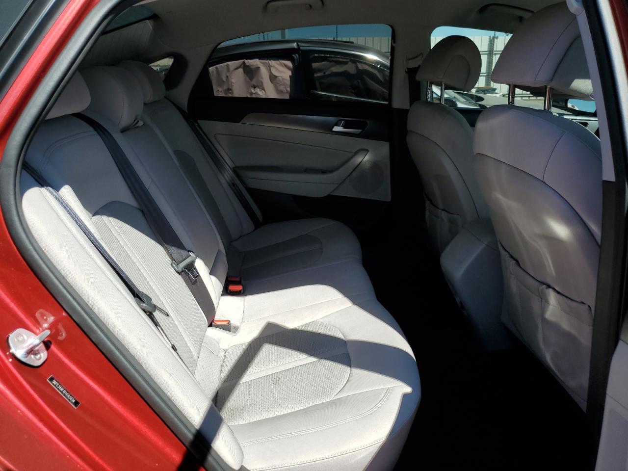 2015 Hyundai Sonata - Image 10