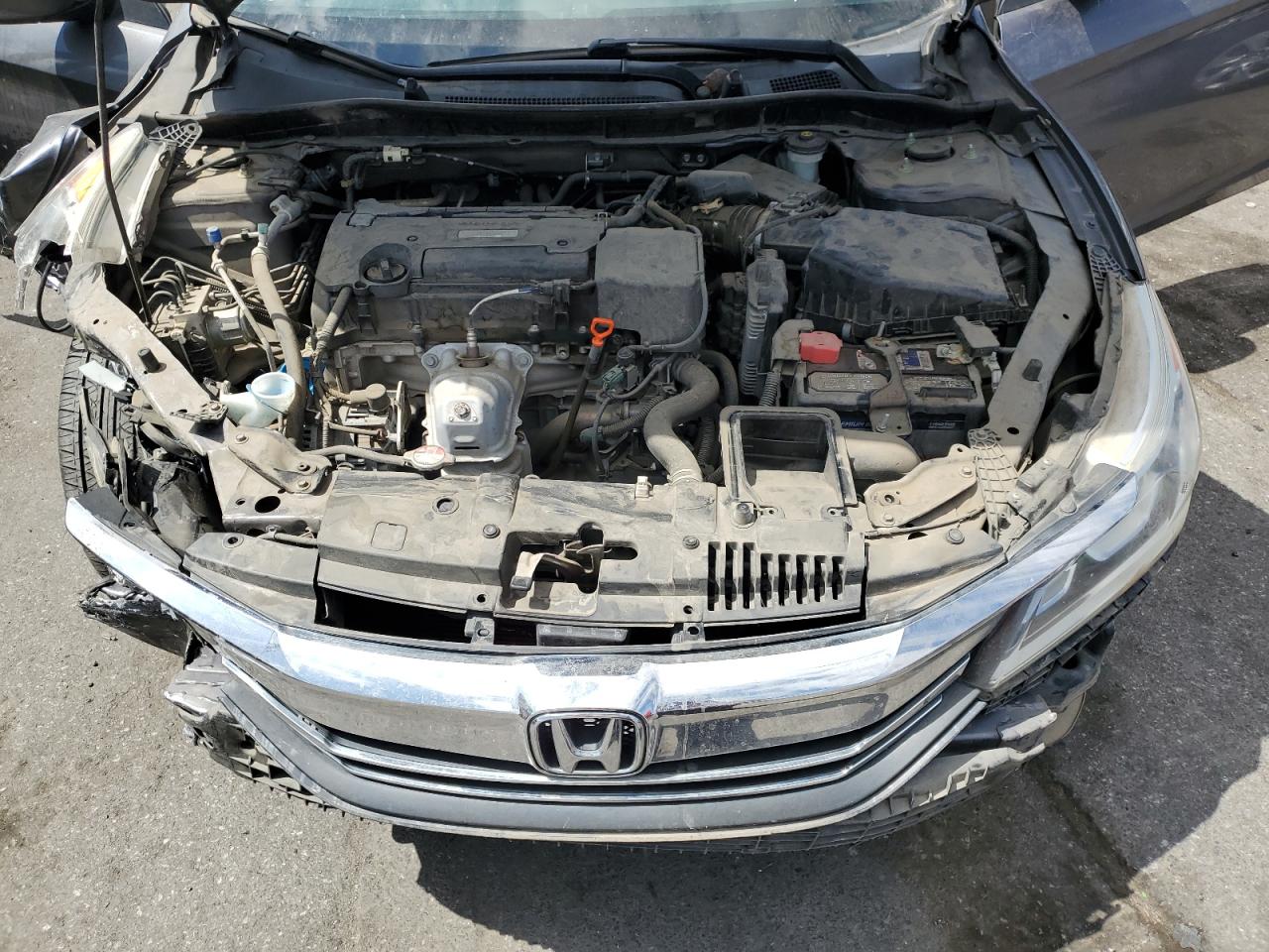 1HGCR2F33GA189832 2016 Honda Accord Lx