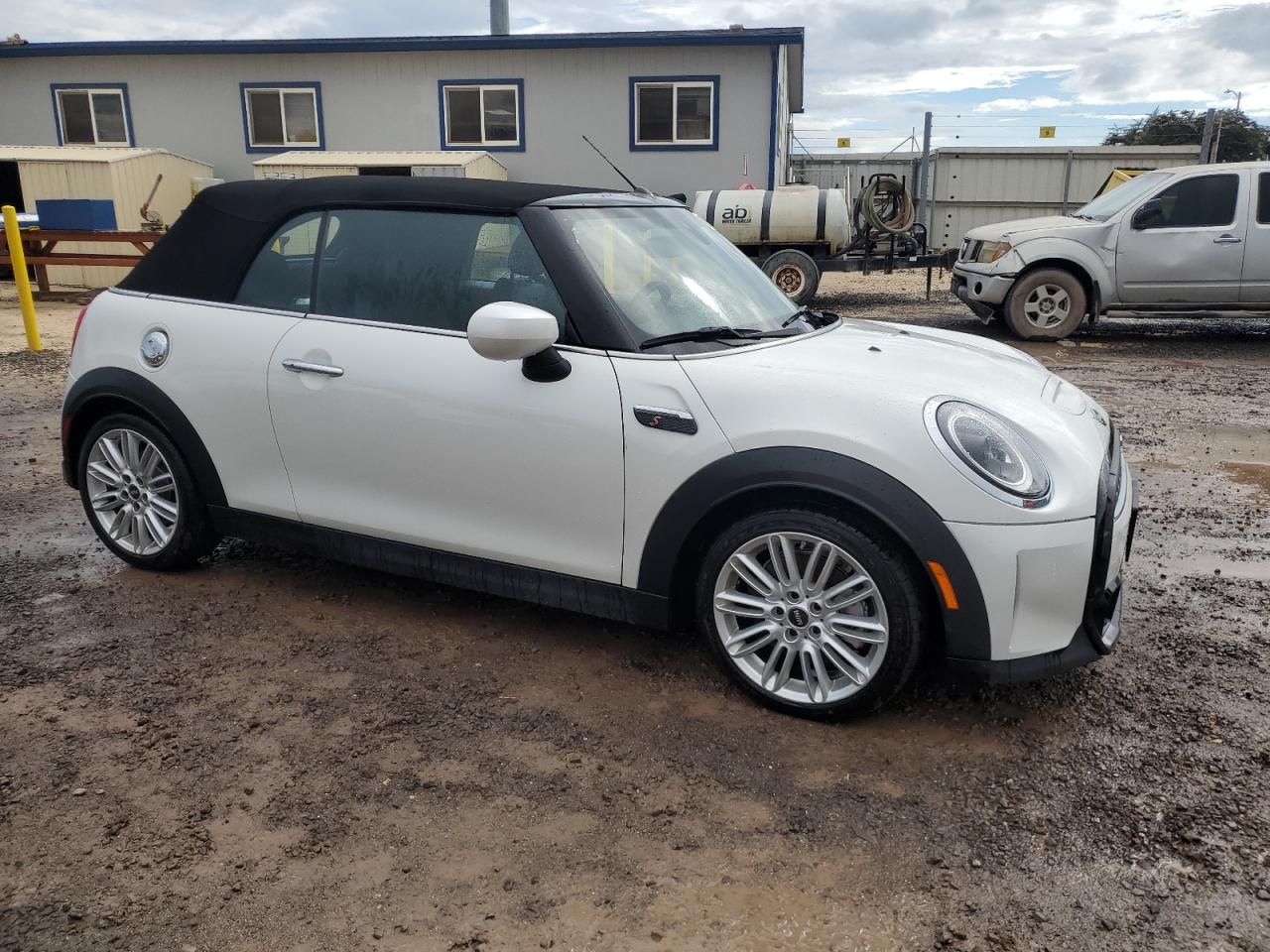 2024 Mini Cooper S VIN: WMW43DL02R3S01743 Lot: 70023744