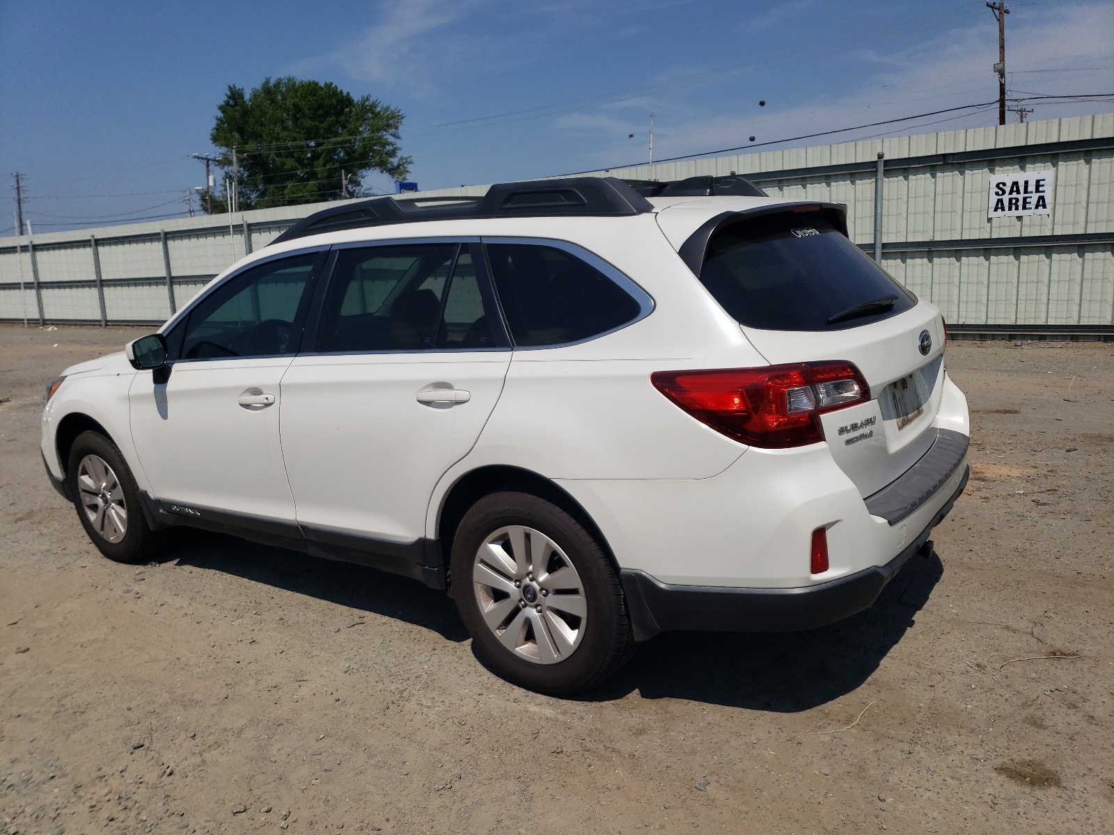 2017 Subaru Outback 2.5I Premium vin: 4S4BSACC8H3250705