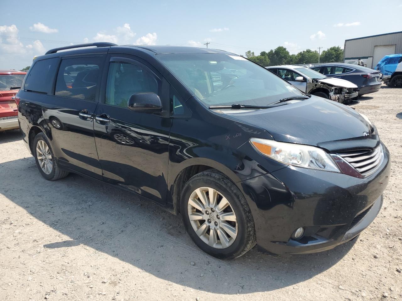 5TDDK3DC3FS112704 2015 Toyota Sienna Xle