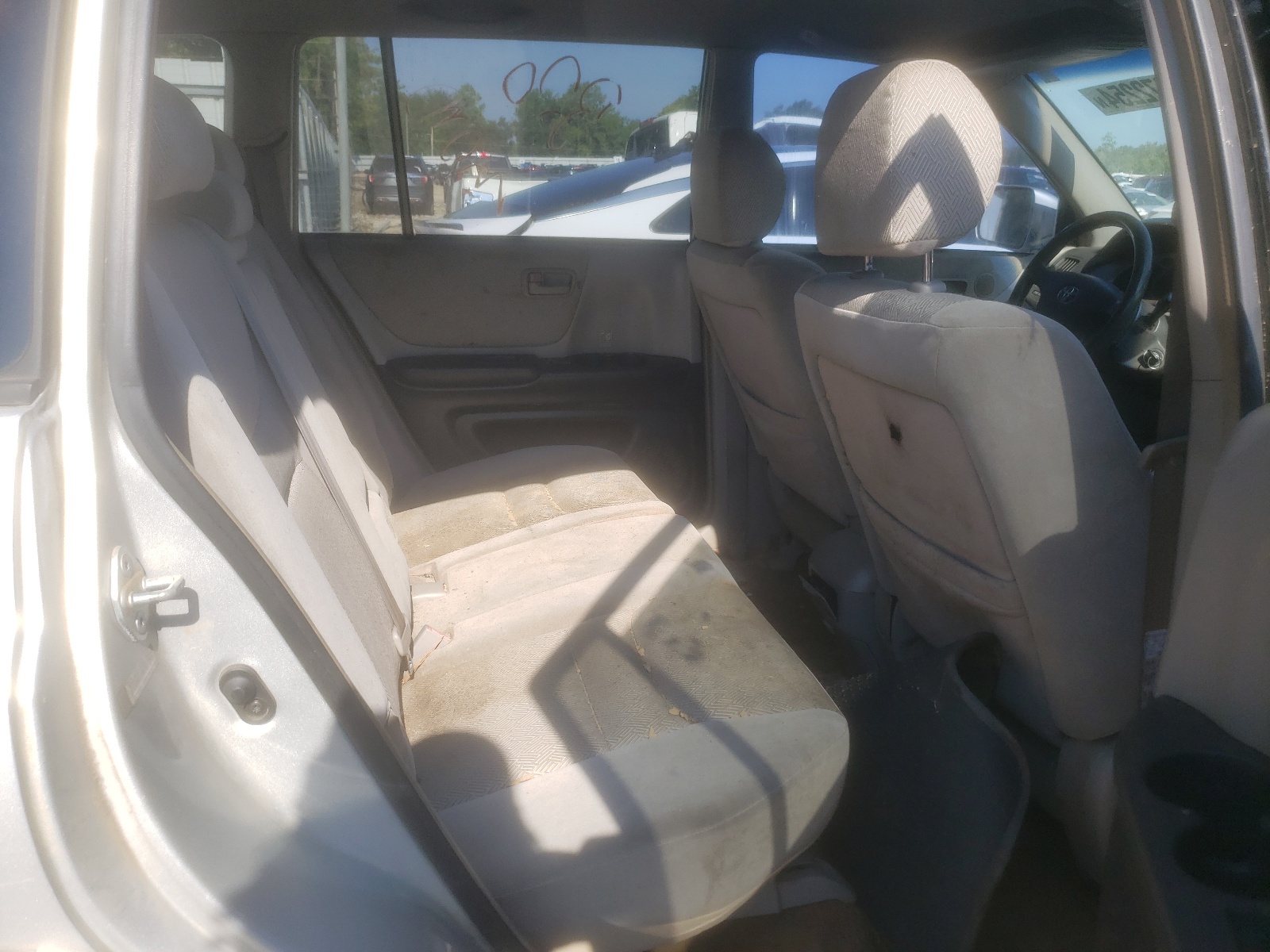 JTEGF21A830075576 2003 Toyota Highlander Limited