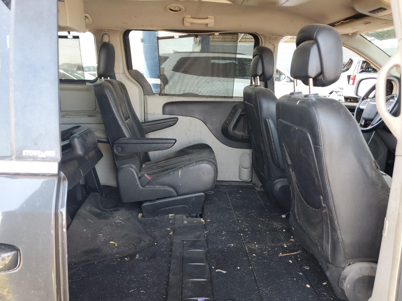 2011 Chrysler Town & Country Touring L VIN: 2A4RR8DG1BR746494 Lot: 66250454