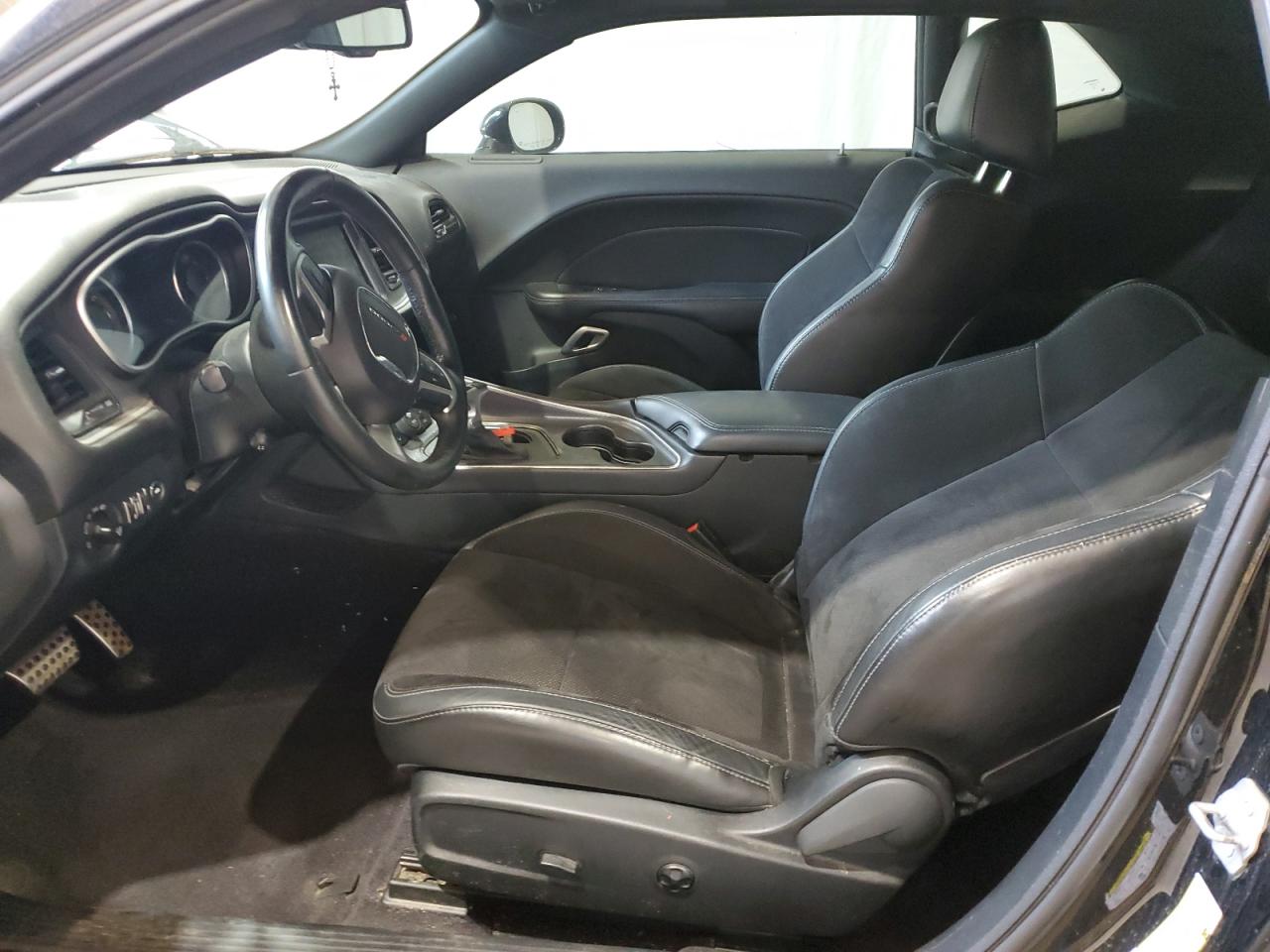 2018 Dodge Challenger Sxt VIN: 2C3CDZAG0JH251684 Lot: 65737944