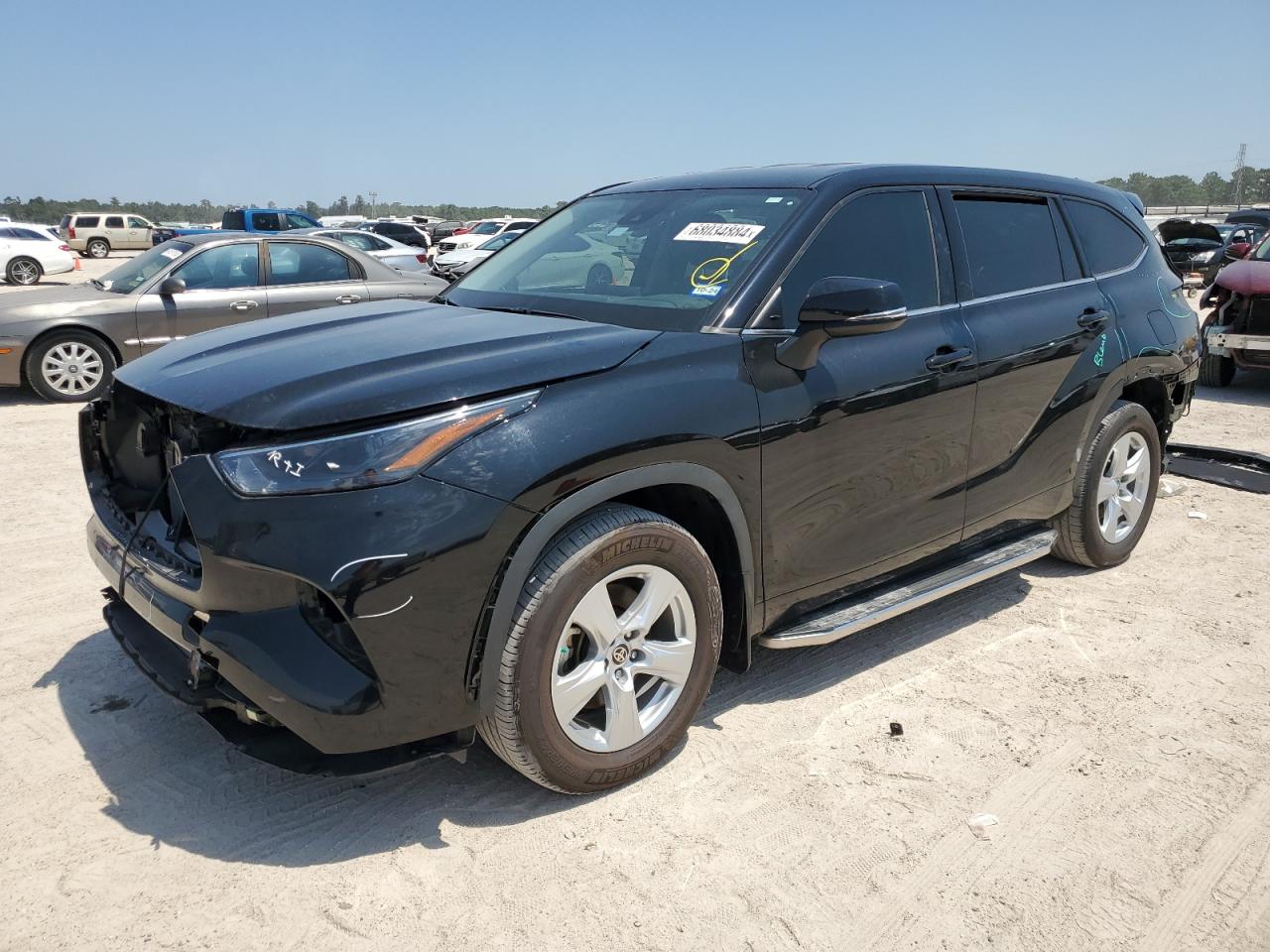 2022 Toyota Highlander - Image 1