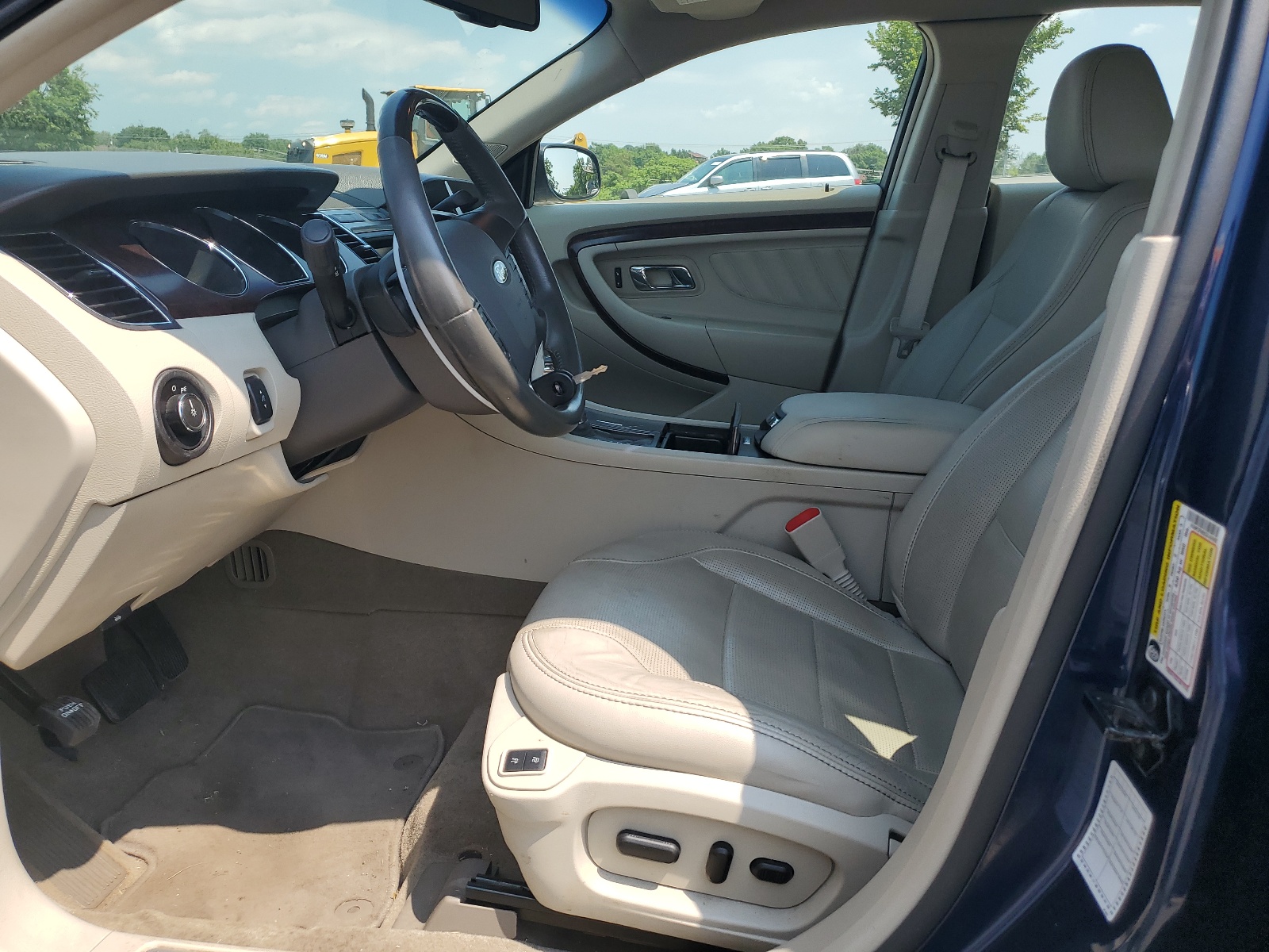 1FAHP2FW9CG144492 2012 Ford Taurus Limited