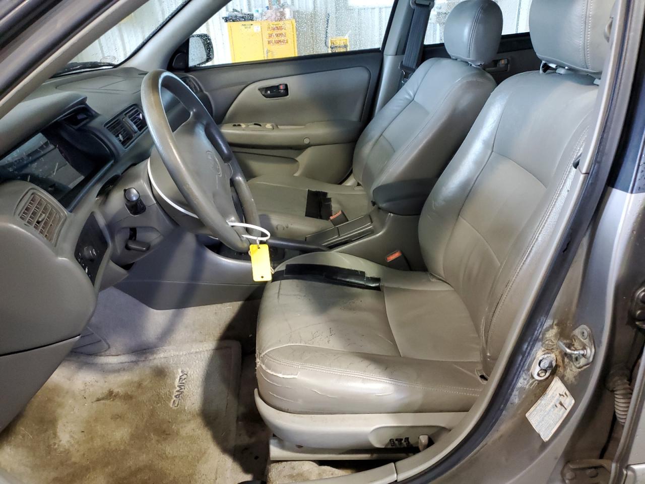 2000 Toyota Camry Le VIN: 4T1BF22K4YU111541 Lot: 66784874