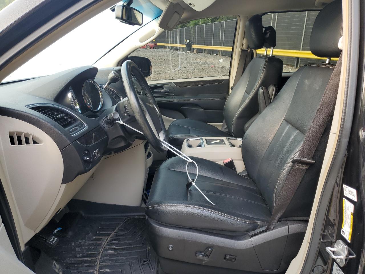 2015 Chrysler Town & Country Touring VIN: 2C4RC1BG1FR726141 Lot: 65865434