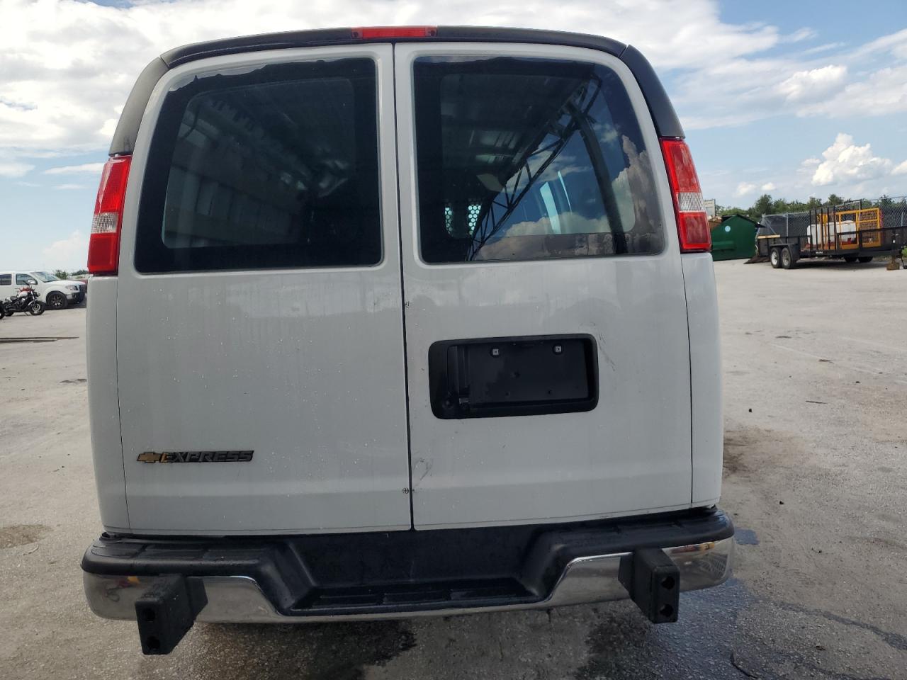 2022 Chevrolet Express G2500 VIN: 1GCWGAFP0N1256799 Lot: 67101584