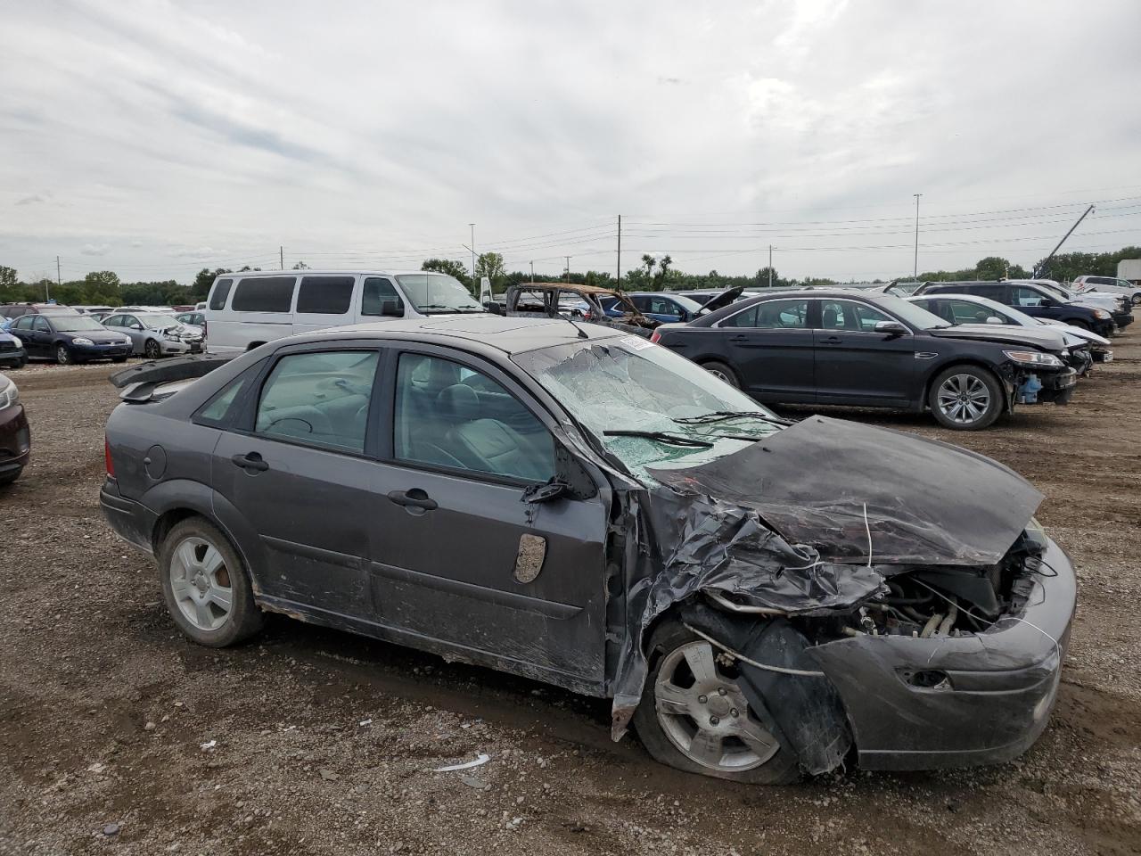 2004 Ford Focus - Image 4