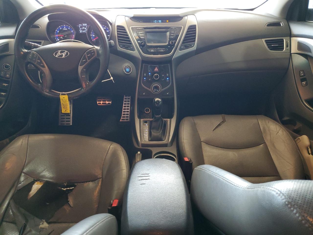 2014 Hyundai Elantra - Image 8