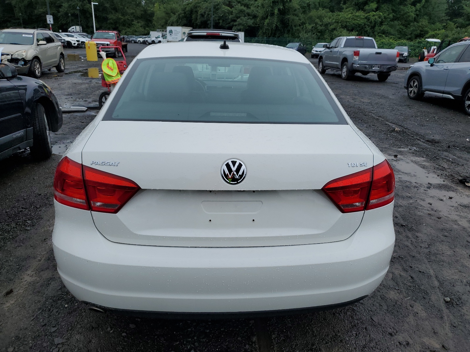 1VWBV7A39FC051724 2015 Volkswagen Passat Se