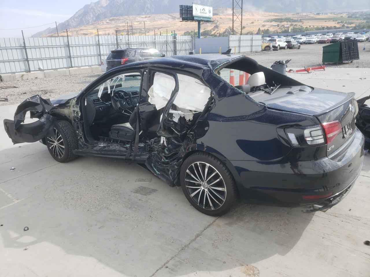 2017 Volkswagen Jetta - Image 2