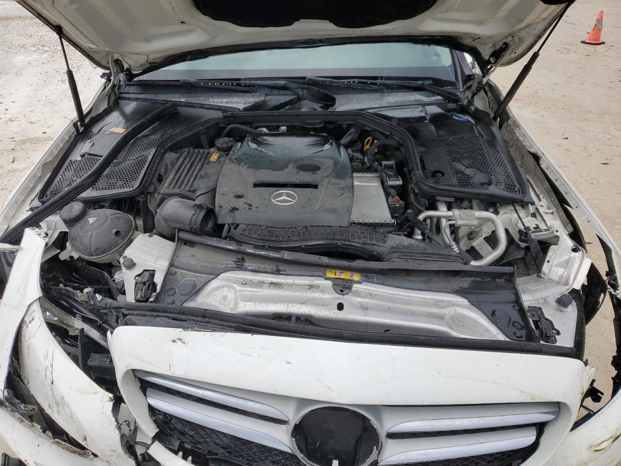 2016 Mercedes-Benz C 300 4Matic VIN: 55SWF4KB5GU139839 Lot: 66528904