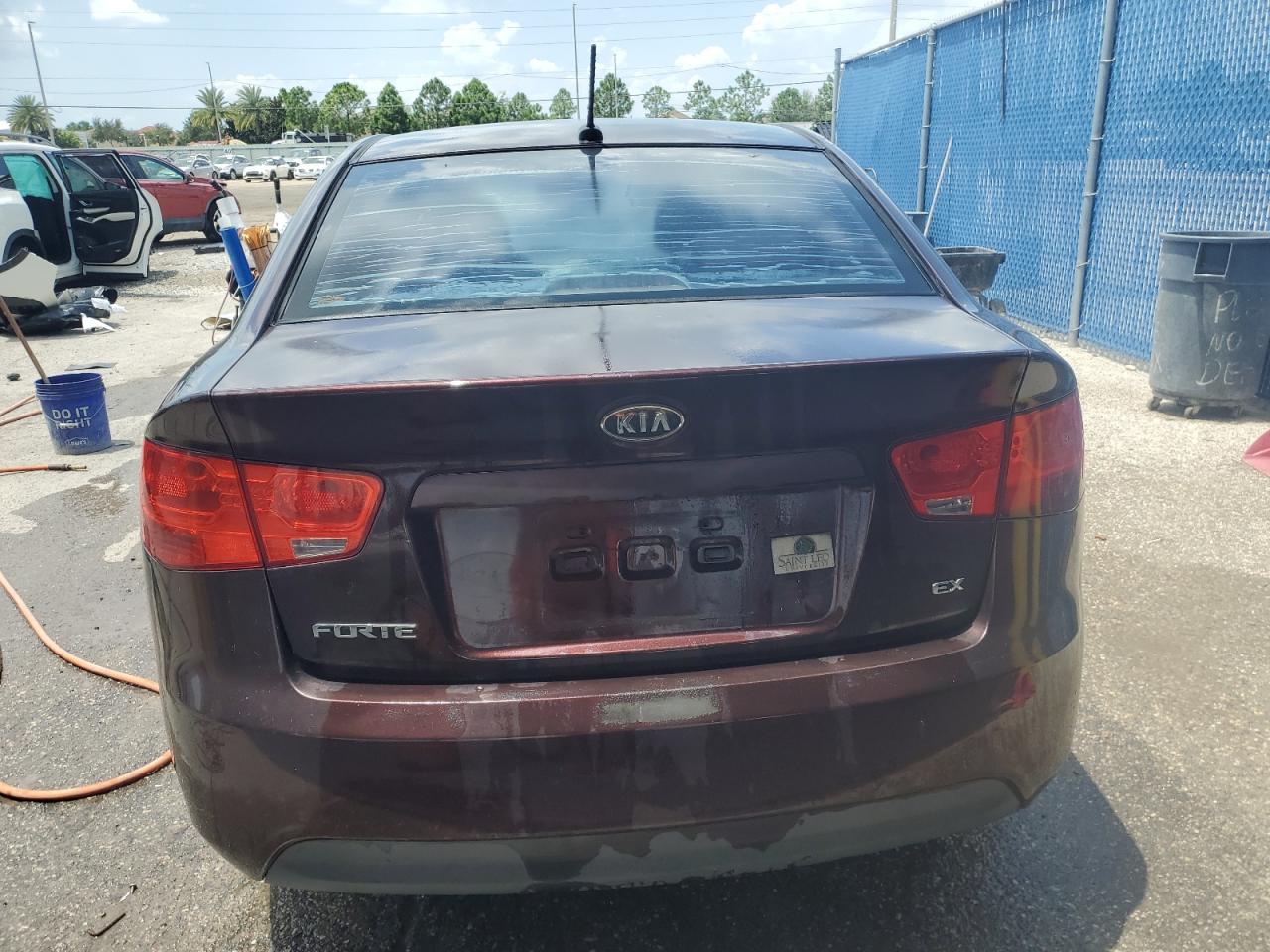 2011 Kia Forte Ex VIN: KNAFU4A28B5352297 Lot: 67924054