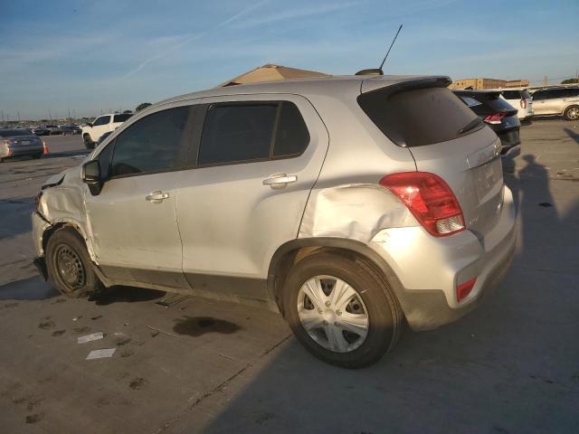  CHEVROLET TRAX 2018 Srebrny