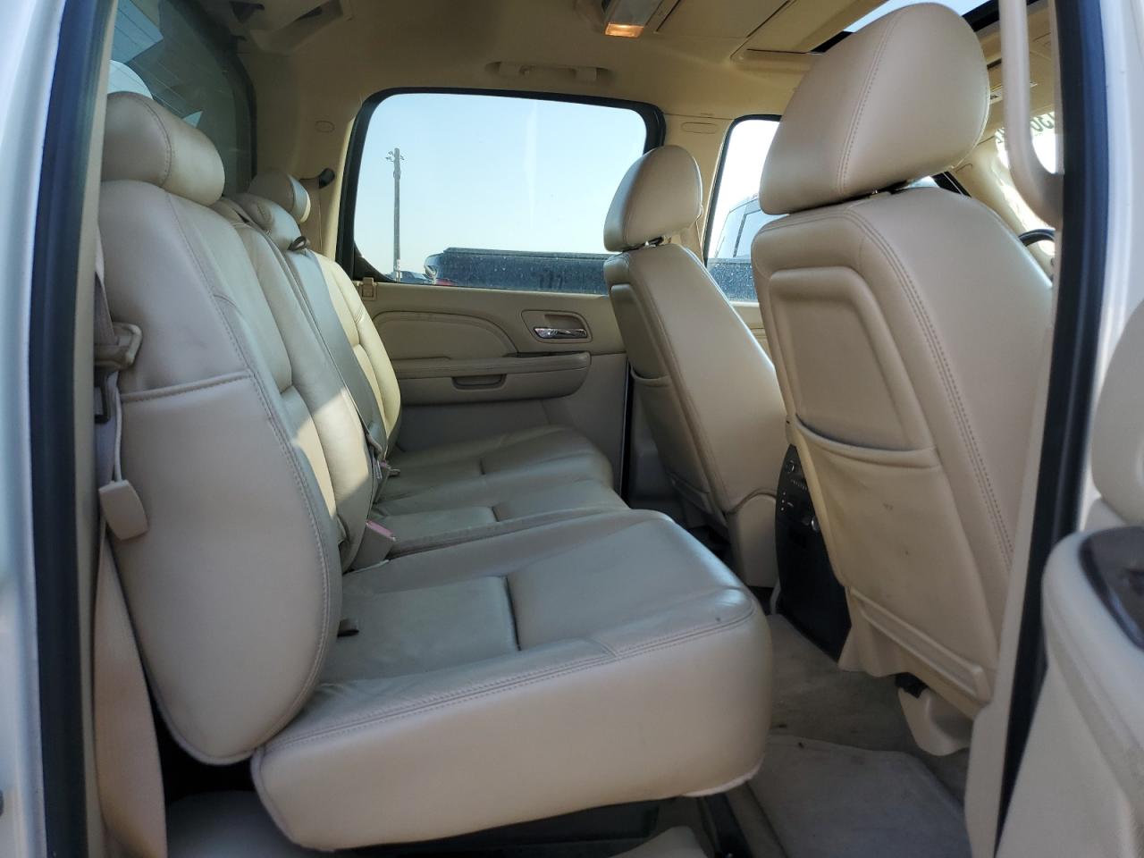 2010 Cadillac Escalade Ext Premium VIN: 3GYVKNEF7AG279027 Lot: 67136194