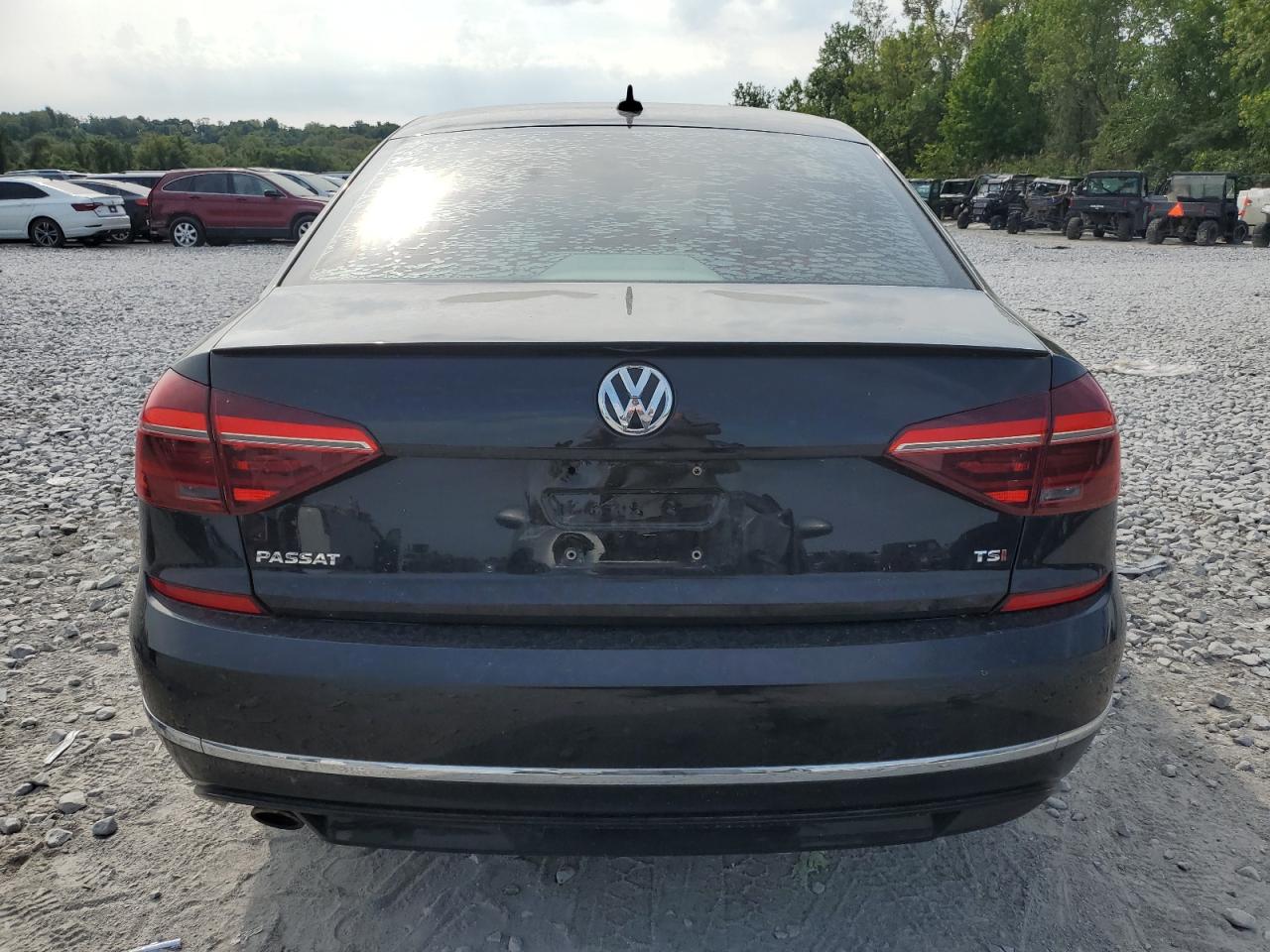 1VWAA7A30JC025190 2018 Volkswagen Passat S