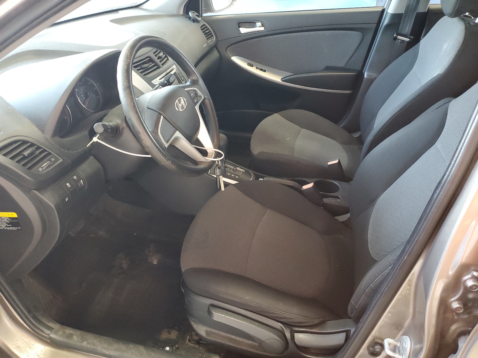 KMHCT5AE7EU141168 2014 Hyundai Accent Gls