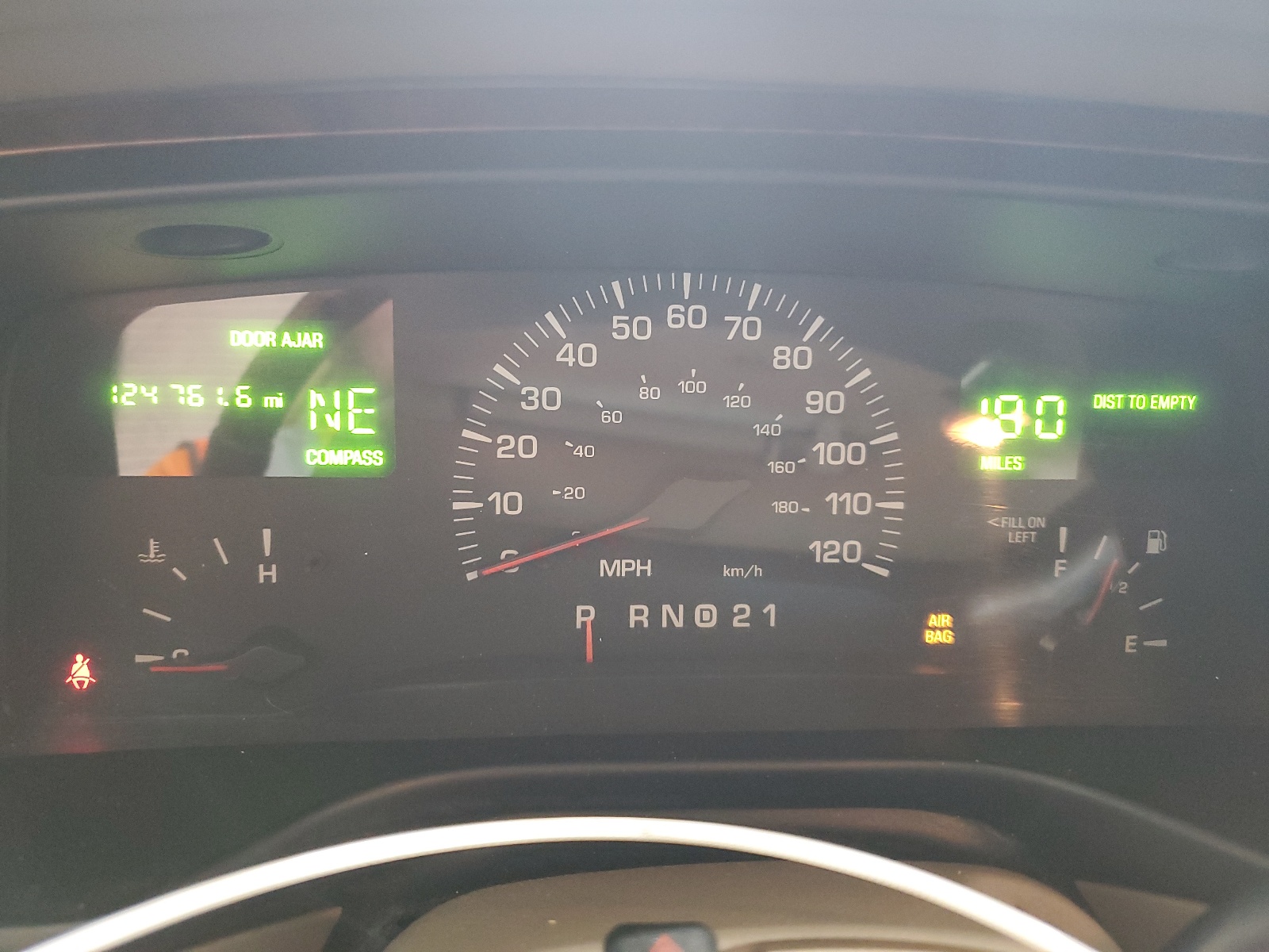 1LNHM82W11Y620734 2001 Lincoln Town Car Signature