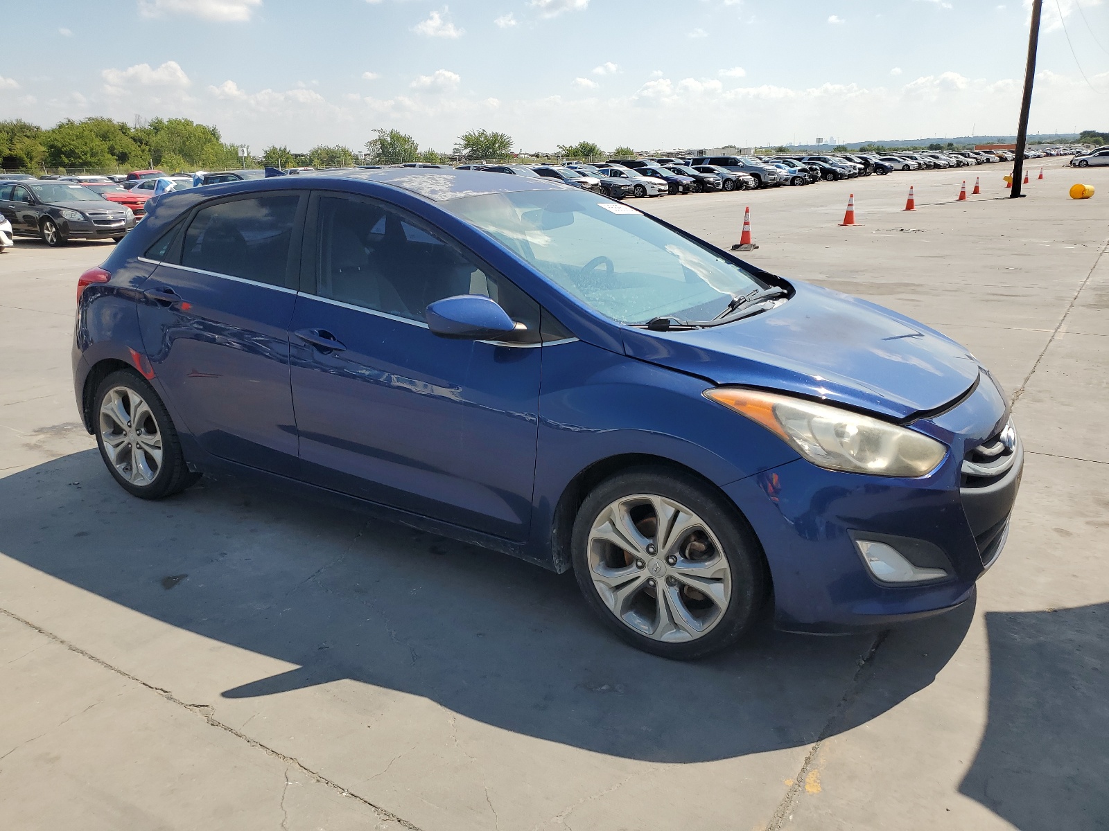 2013 Hyundai Elantra Gt vin: KMHD35LE6DU082517