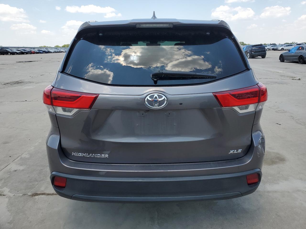 2019 Toyota Highlander Se VIN: 5TDKZRFH3KS574687 Lot: 65931964