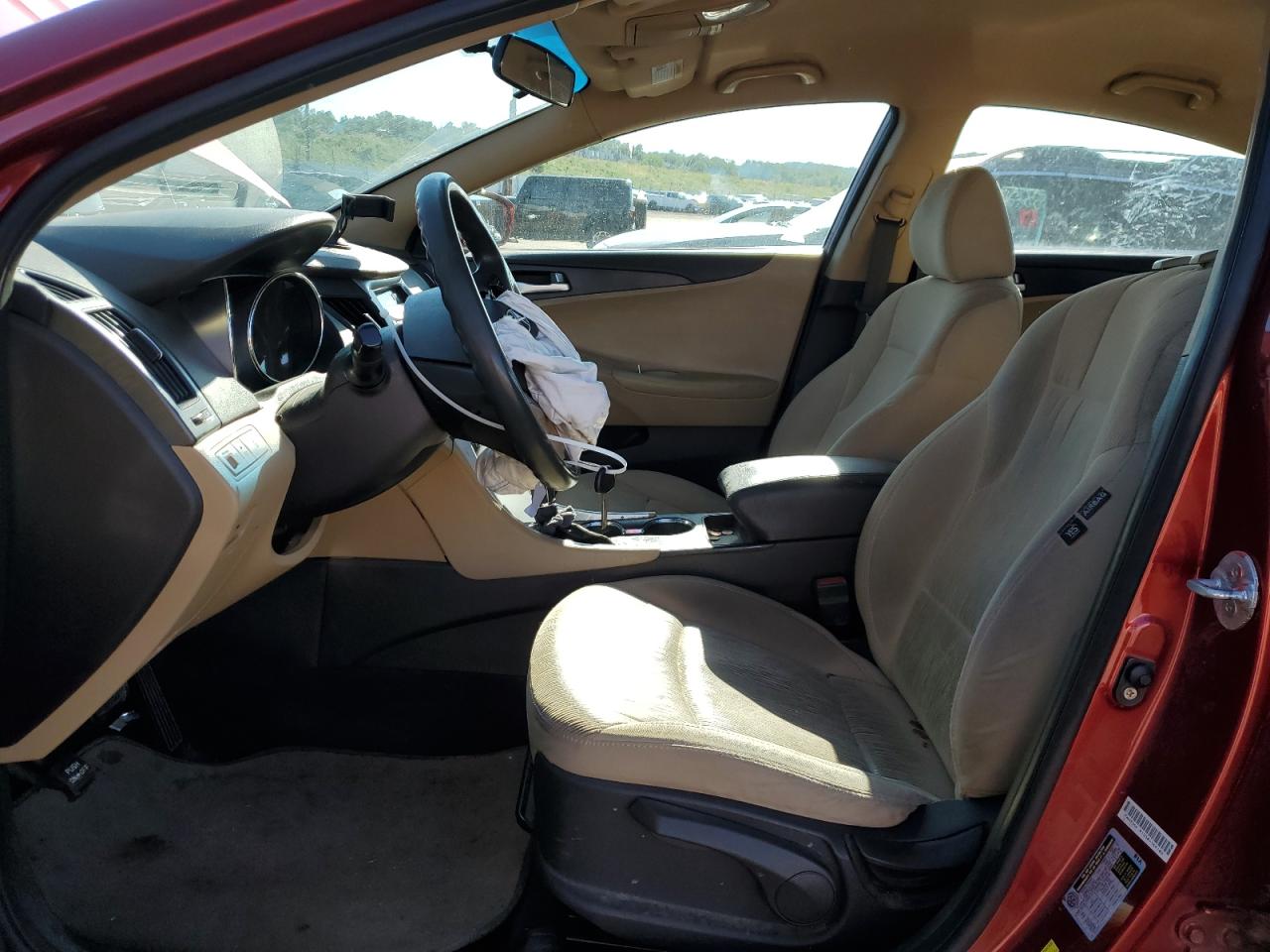 2011 Hyundai Sonata - Image 7