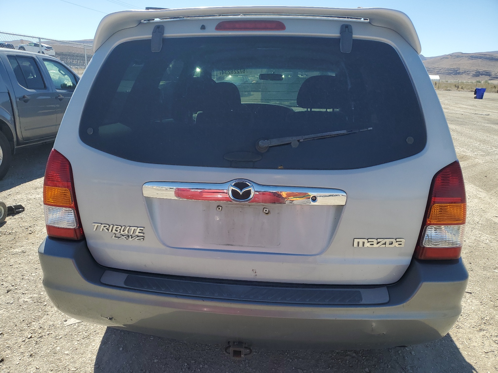 4F2CU08122KM57513 2002 Mazda Tribute Lx