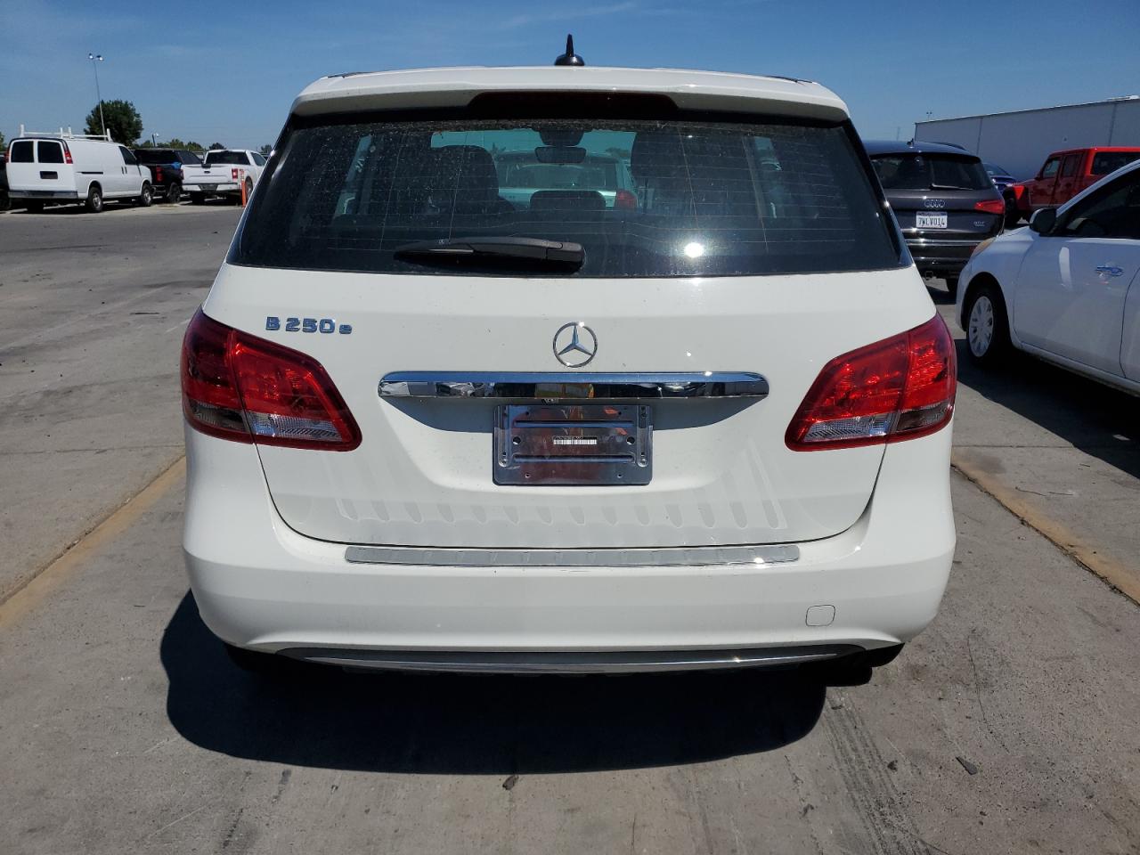 2017 Mercedes-Benz B 250E VIN: WDDVP9ABXHJ015560 Lot: 69035934