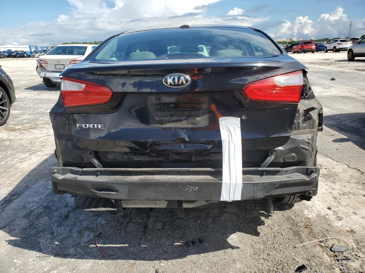 2015 Kia Forte Lx VIN: KNAFK4A61F5294595 Lot: 68800594