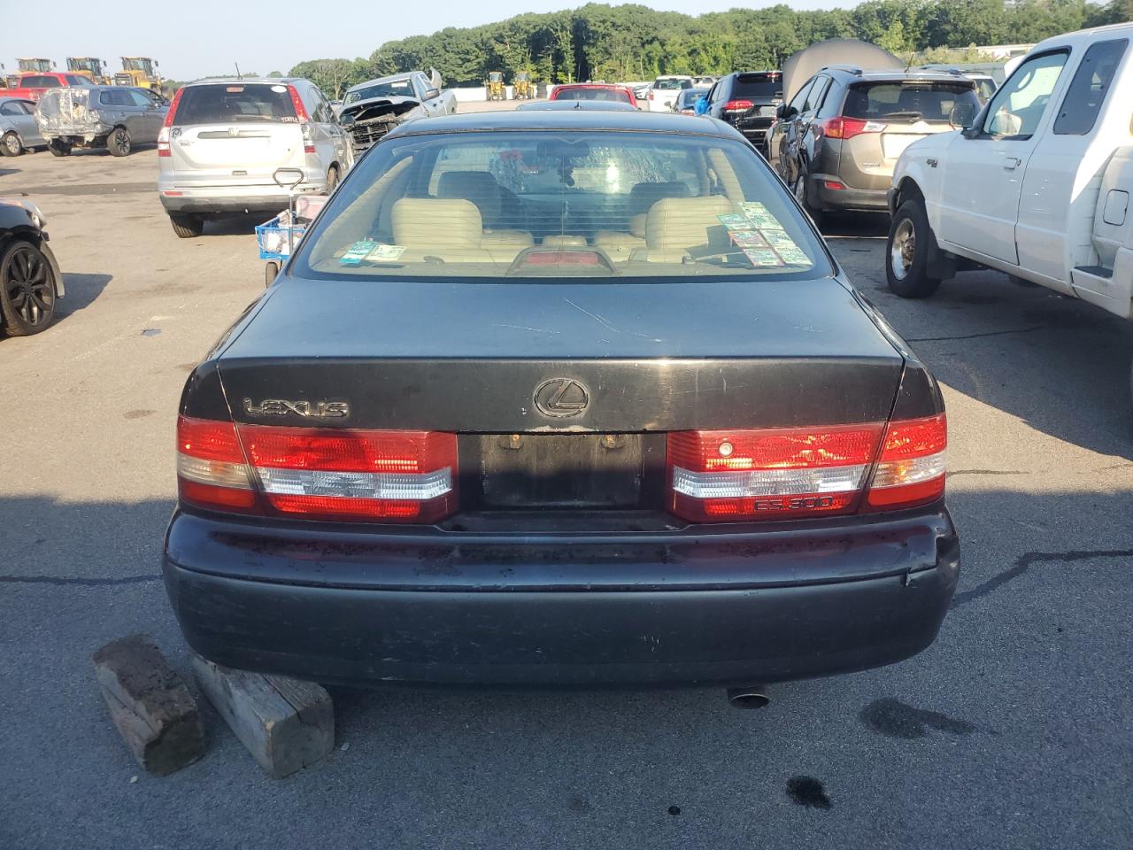 2000 Lexus Es 300 VIN: JT8BF28G1Y5092740 Lot: 67441024