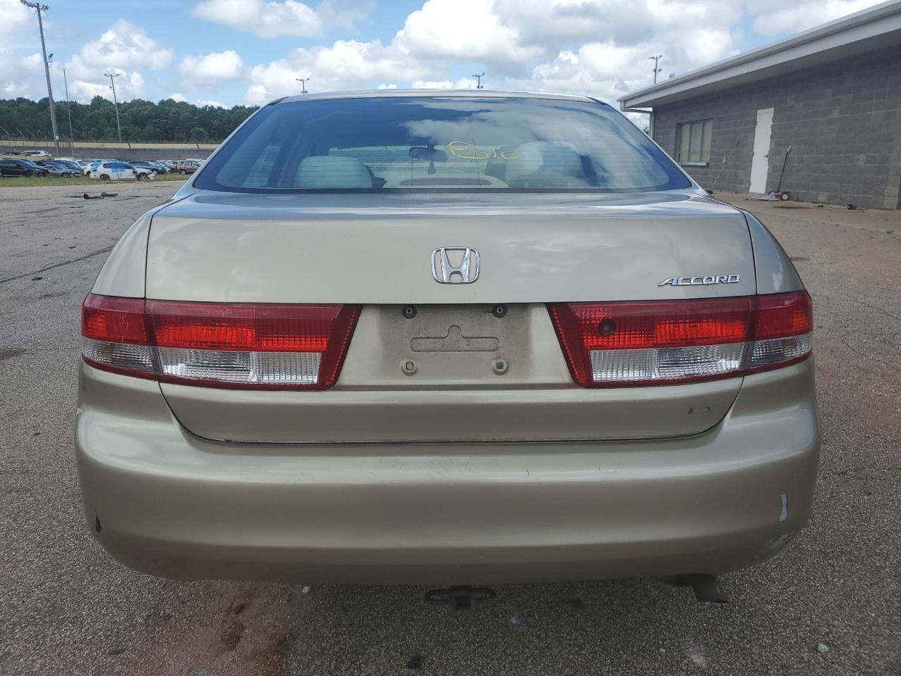 1HGCM56333A070897 2003 Honda Accord Lx