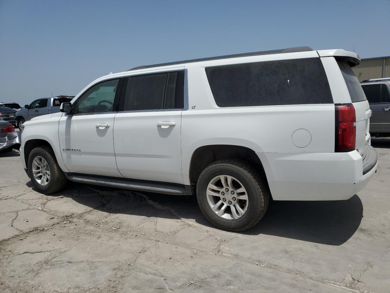 1GNSCHKCXJR242188 2018 CHEVROLET SUBURBAN - Image 2