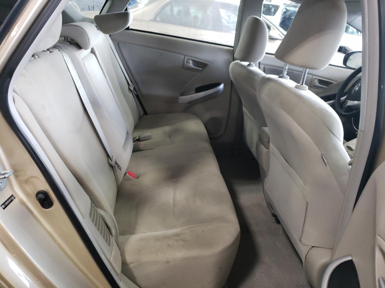 2011 Toyota Prius - Image 10
