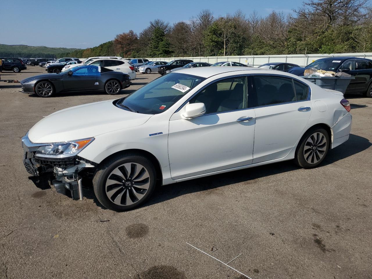 JHMCR6F38HC020710 2017 HONDA ACCORD - Image 1