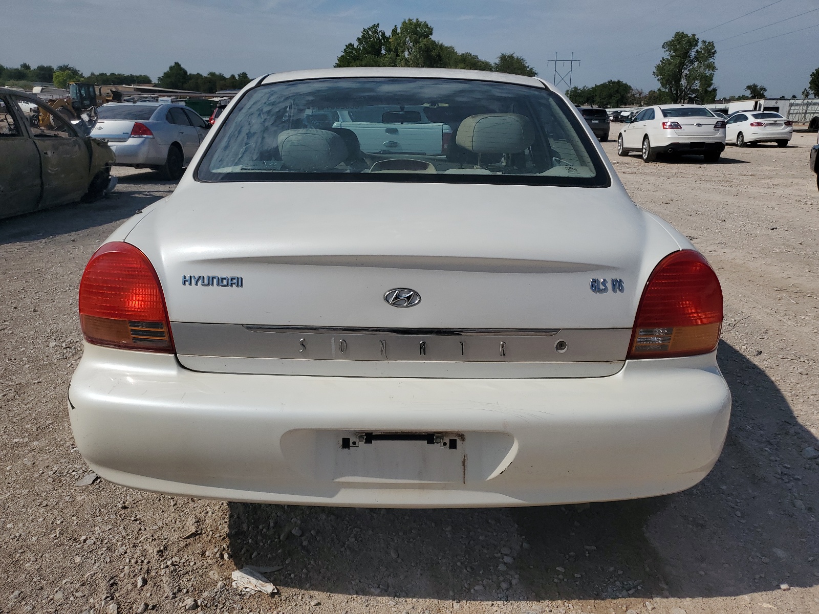 KMHWF35VX1A457890 2001 Hyundai Sonata Gls