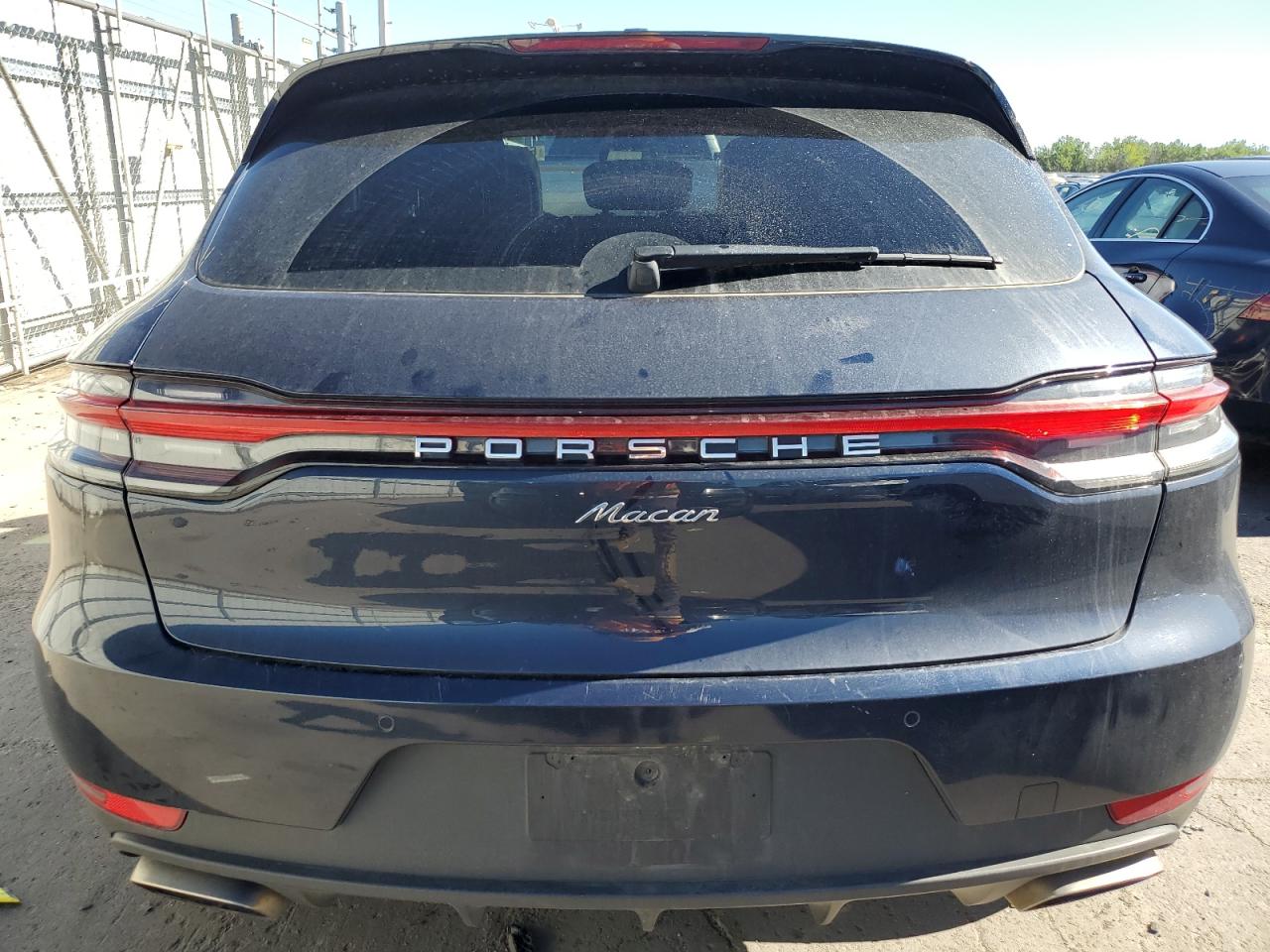 WP1AA2A58KLB04453 2019 Porsche Macan