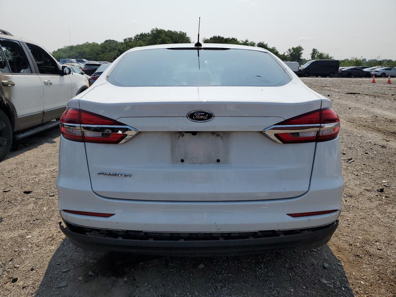 2019 Ford Fusion S VIN: 3FA6P0G75KR213754 Lot: 65601724