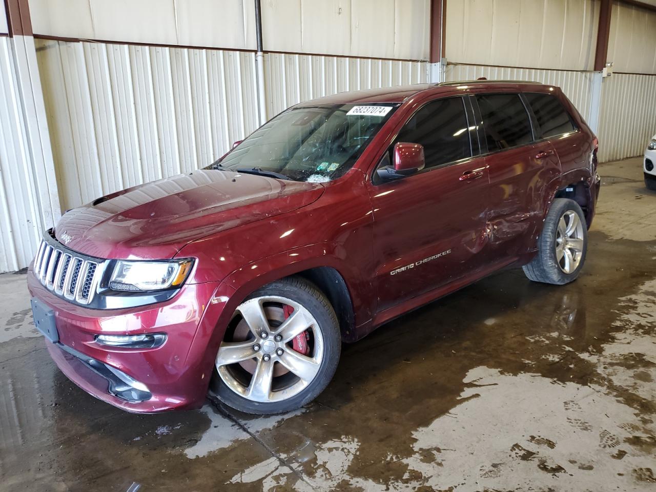 2016 Jeep Grand Cherokee Srt-8 VIN: 1C4RJFDJ4GC385517 Lot: 68237074