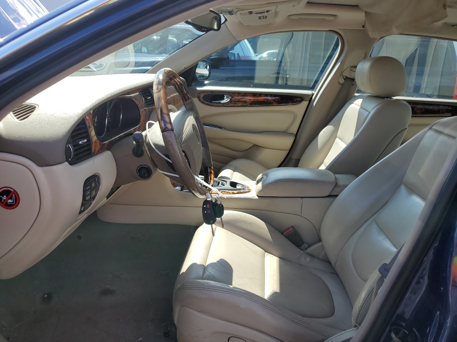 SAJWA71C14SG23909 2004 Jaguar Xj8