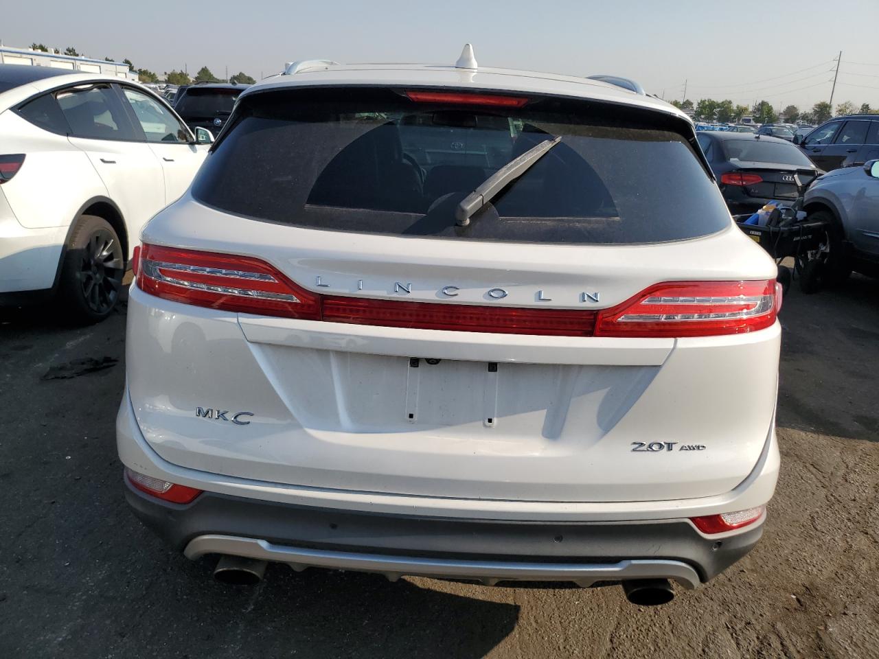 5LMCJ3D94HUL34162 2017 Lincoln Mkc Reserve