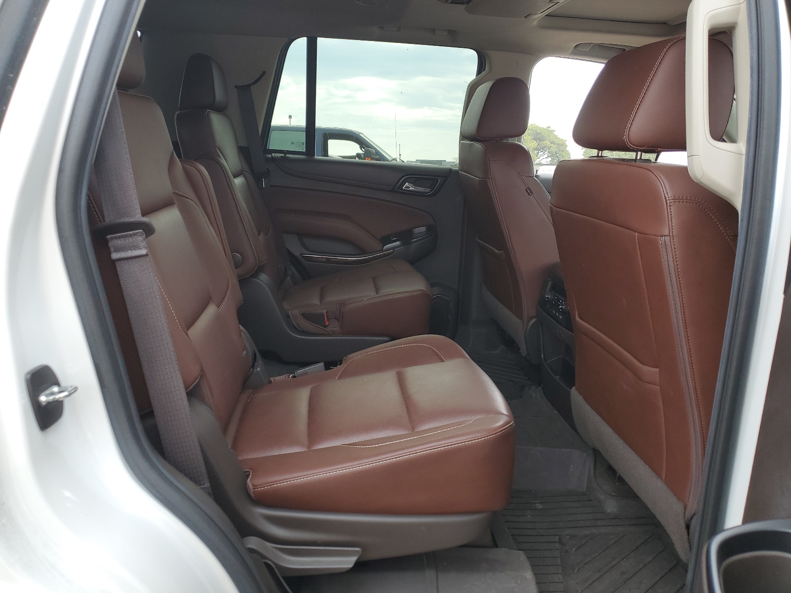 1GNSCCKC6JR233720 2018 Chevrolet Tahoe C1500 Premier