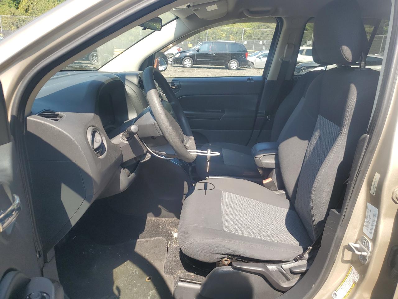 2010 Jeep Compass Sport VIN: 1J4NF4FB0AD502208 Lot: 68009734