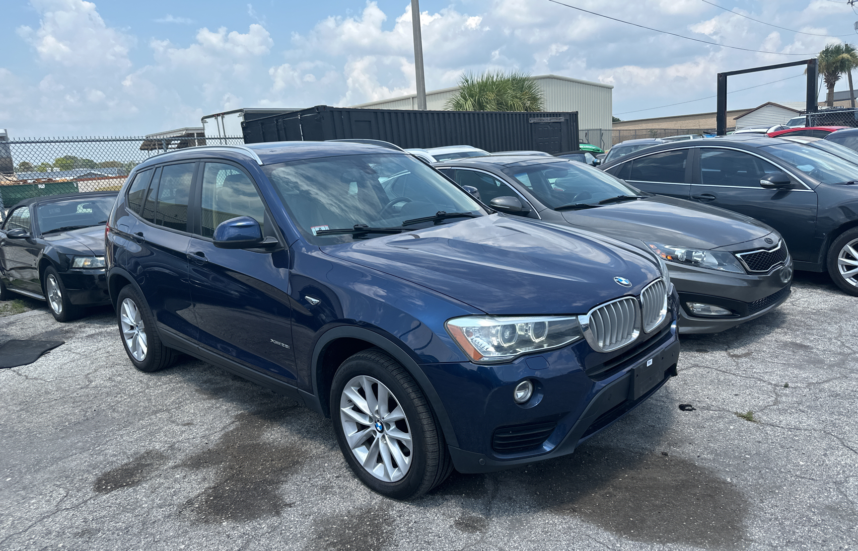 2016 BMW X3 xDrive28I vin: 5UXWX9C57G0D89085