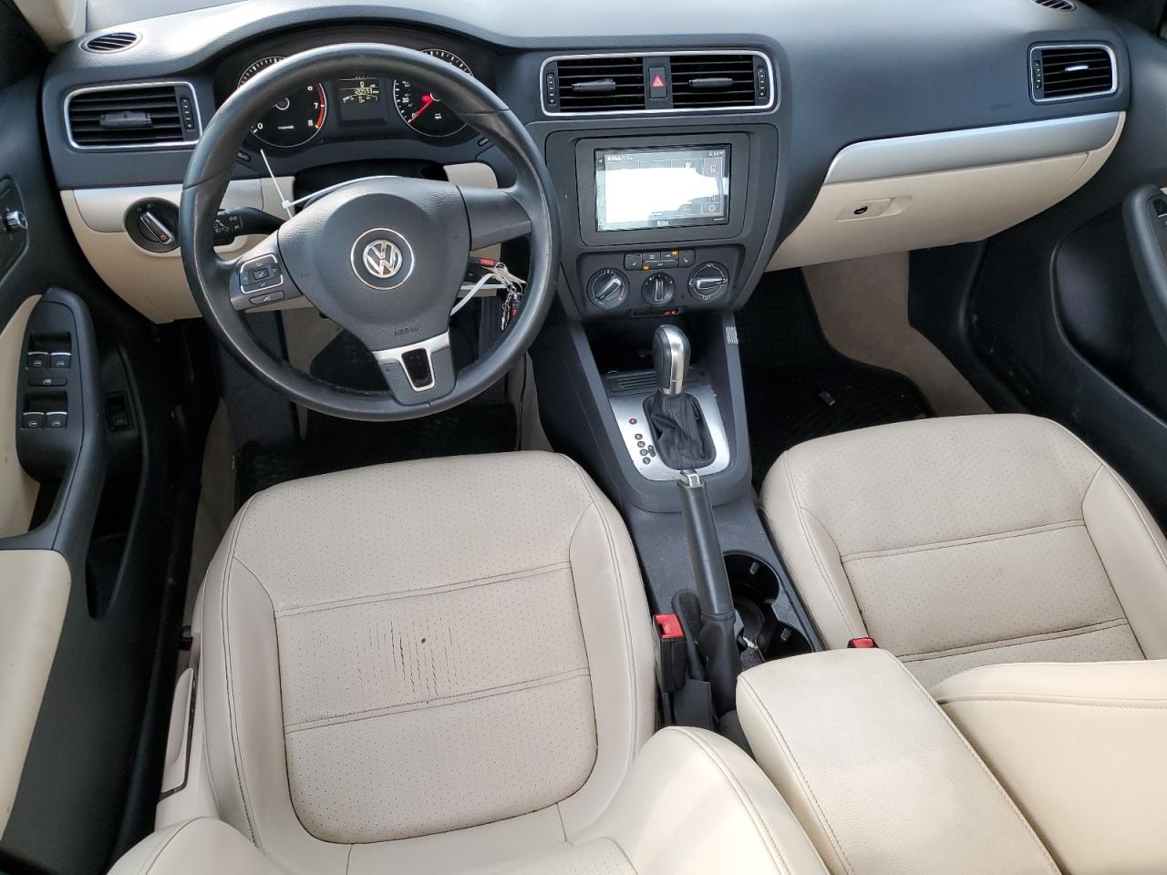 2014 Volkswagen Jetta - Image 8