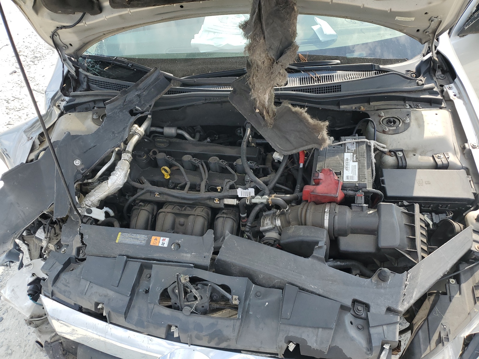 3FAHP0HA3AR246768 2010 Ford Fusion Se