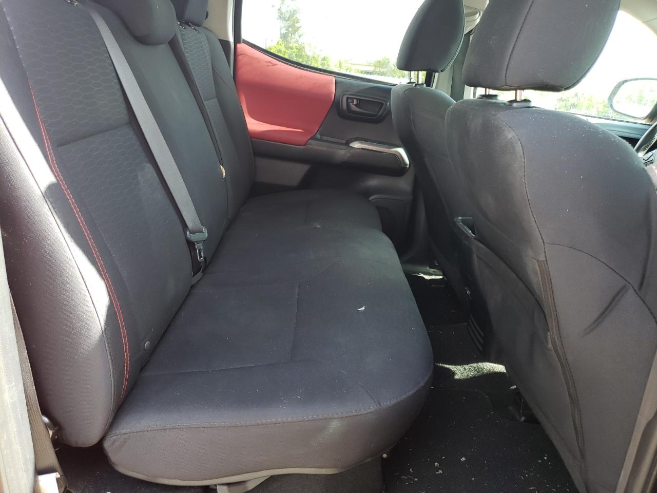 2017 Toyota Tacoma Double Cab VIN: 5TFAX5GN7HX084643 Lot: 66192764