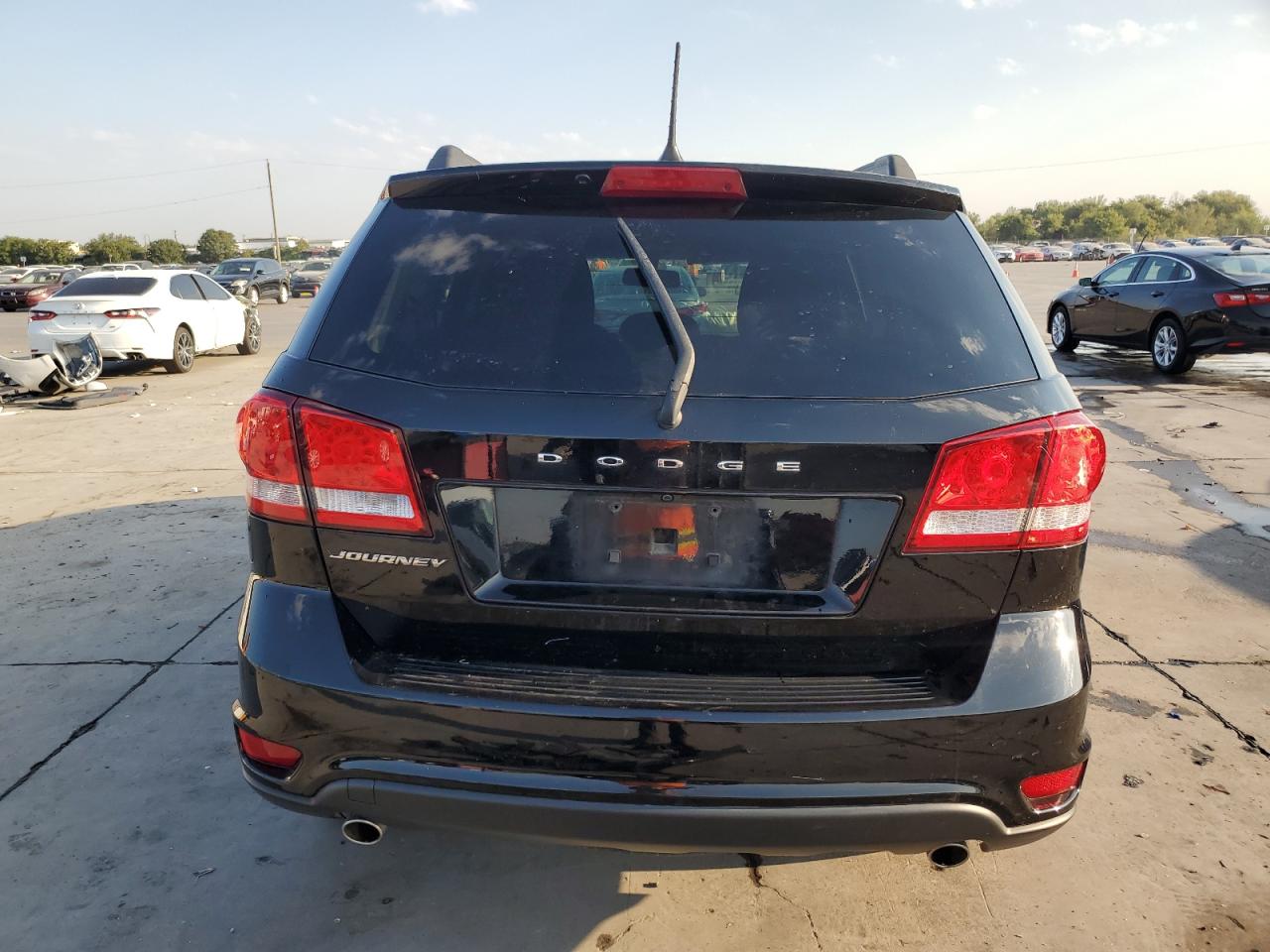 2018 Dodge Journey Sxt VIN: 3C4PDCBG9JT530406 Lot: 68810424