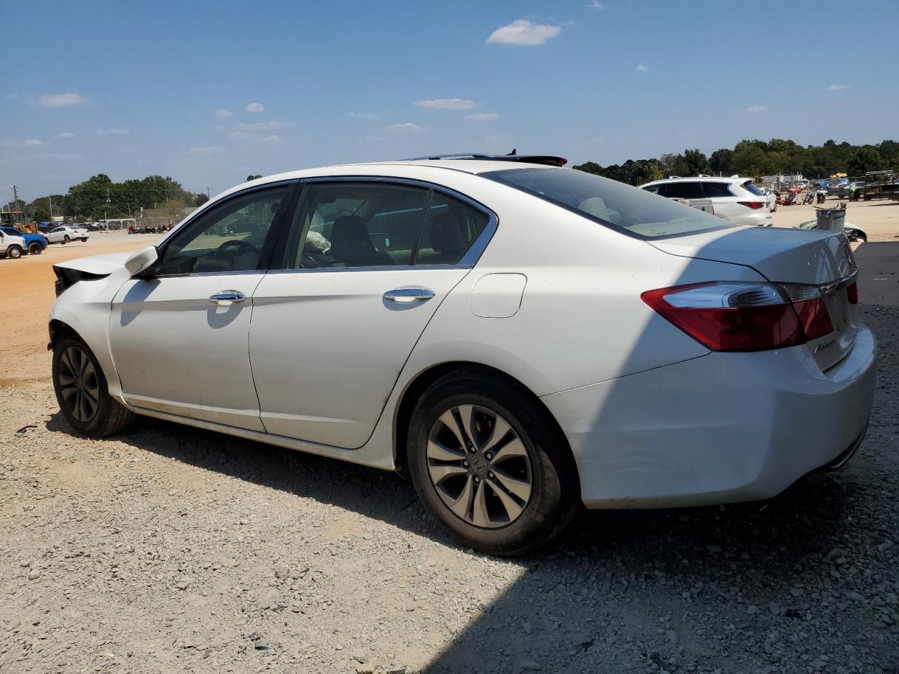 1HGCR2F3XFA018655 2015 HONDA ACCORD - Image 2