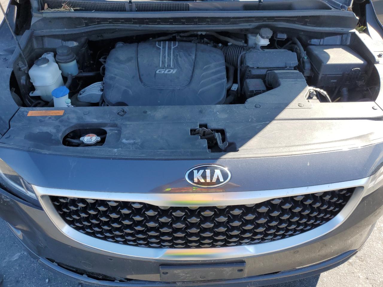 KNDMB5C18J6388574 2018 Kia Sedona Lx